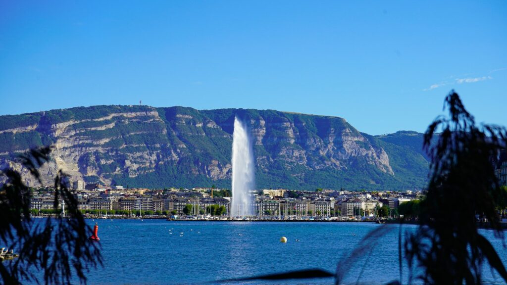 Le jet d'eau de Genève, au cœur de la région frontalière